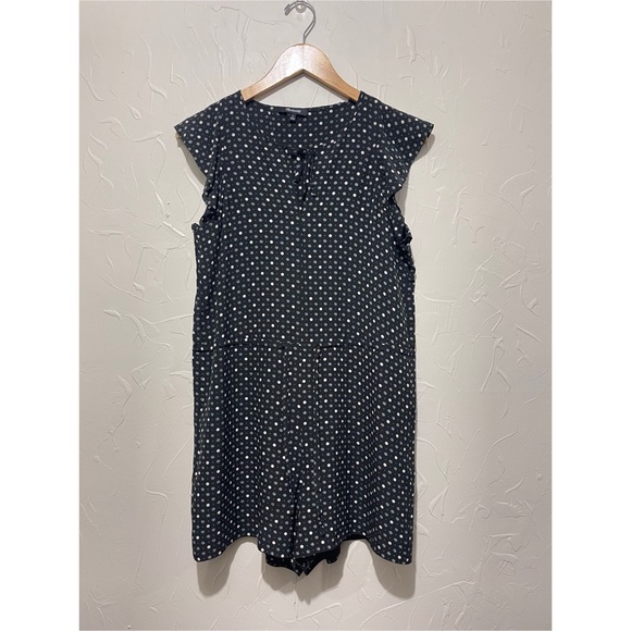 Madewell “Petal Play” black dot pattern flutter sleeve 100% silk romper (medium) - Picture 2 of 7